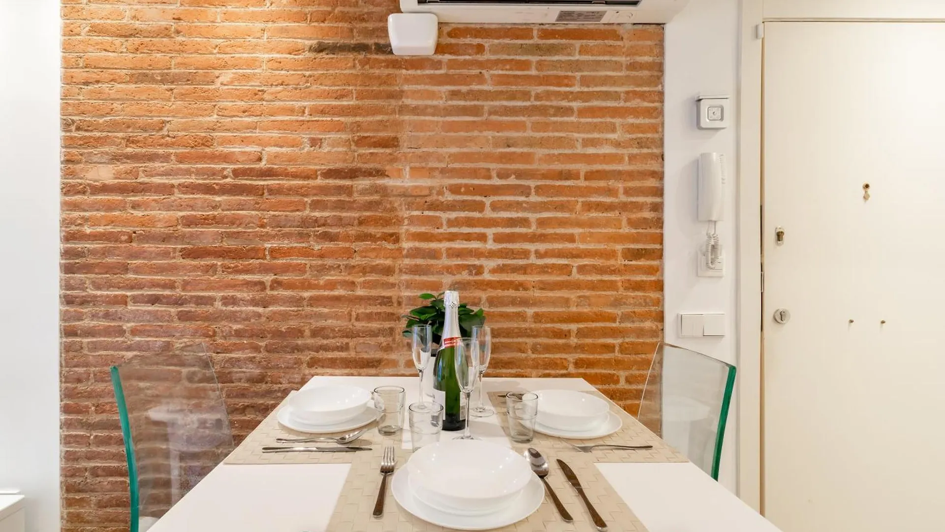 Diagonal Mar: Bonito Y Centrico Apartment Barcelona Spain